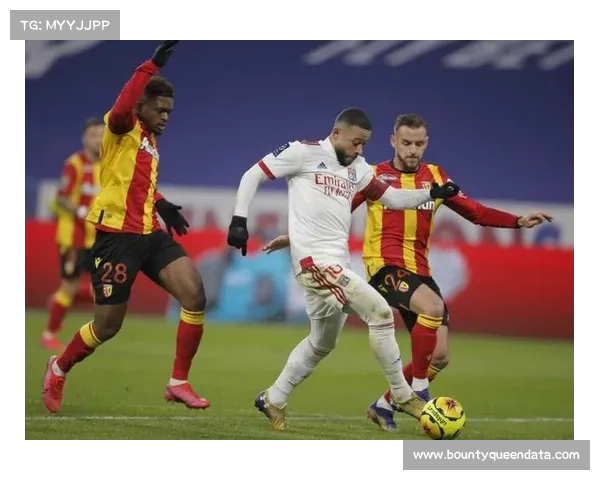 赫塔菲射手马约拉尔4球领跑队内射手榜，但效率面临考验